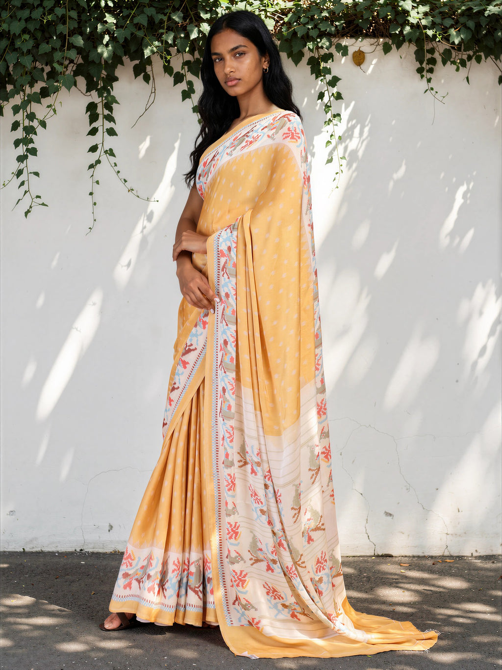 Cream White Ethnic Motif Satin Georgette Saree