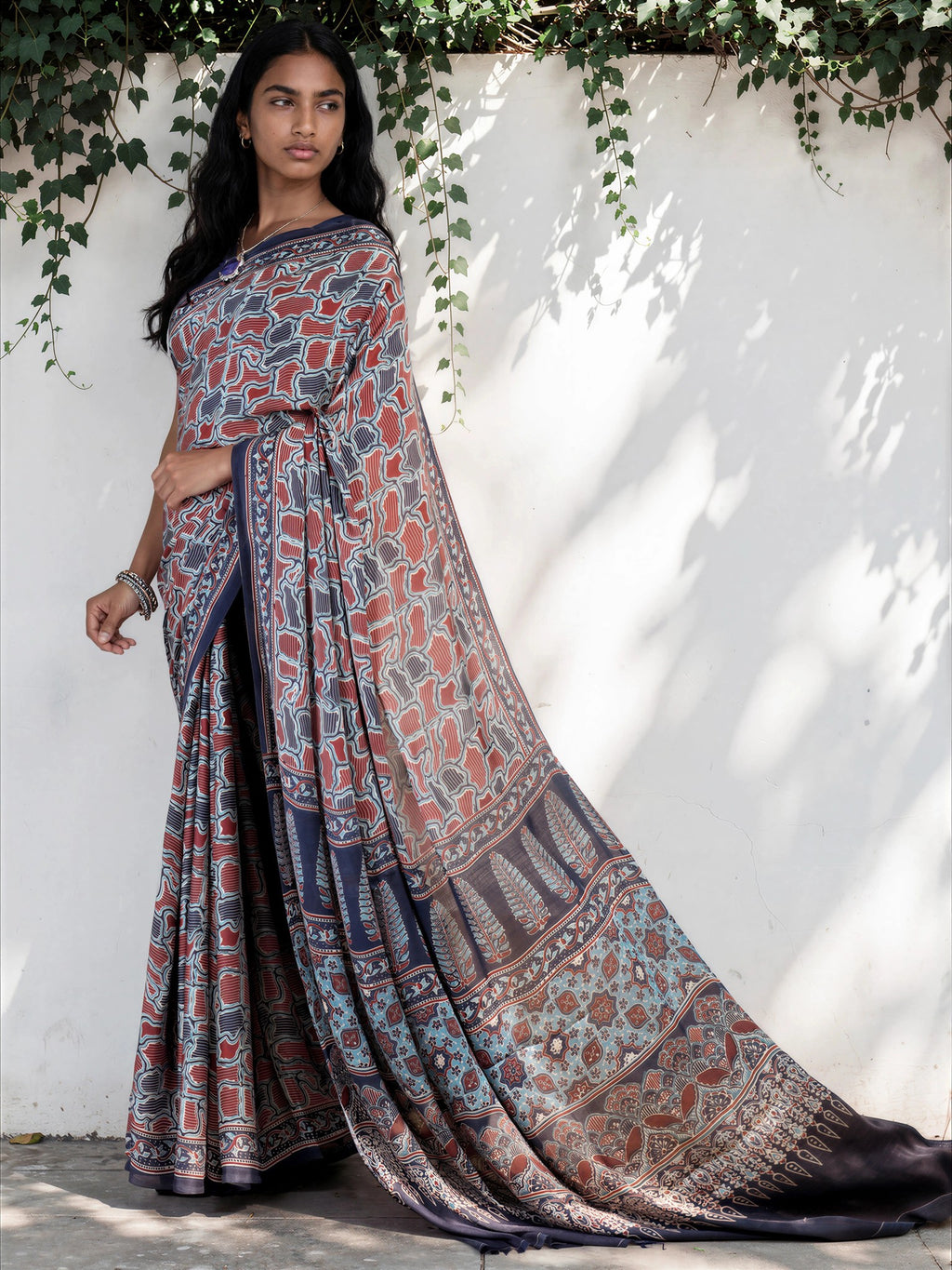 Muted Purple Ethnic Motif Satin Georgette Saree
