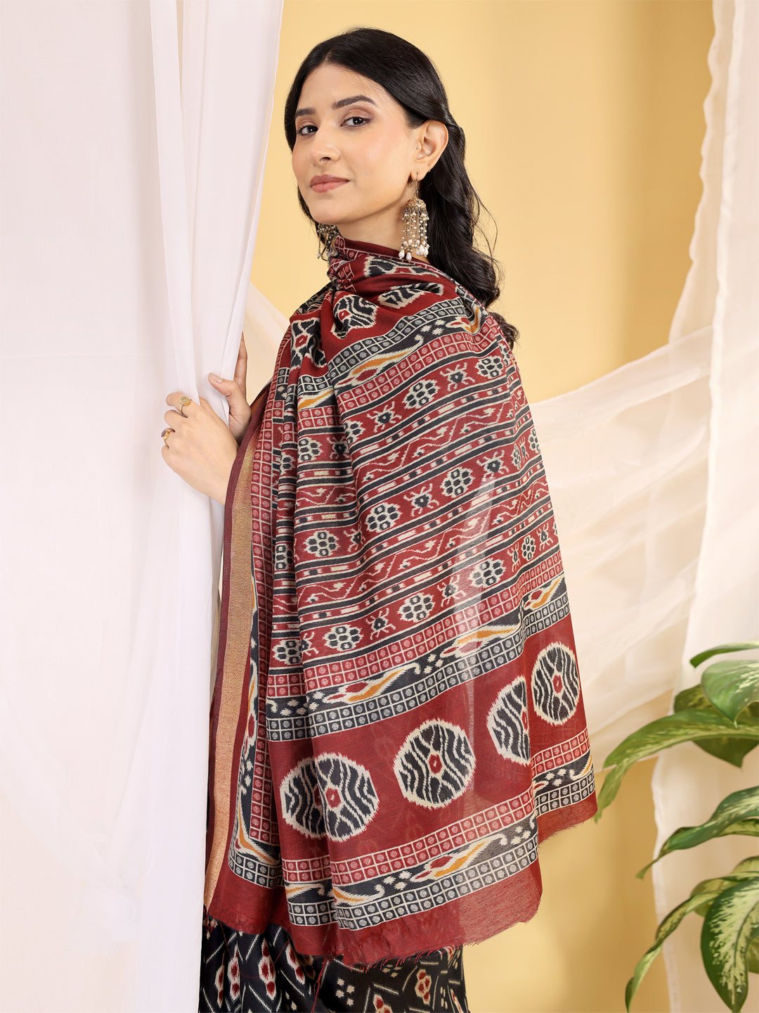 Chanderi Silk Ethnic Motif Charcoal Black Saree