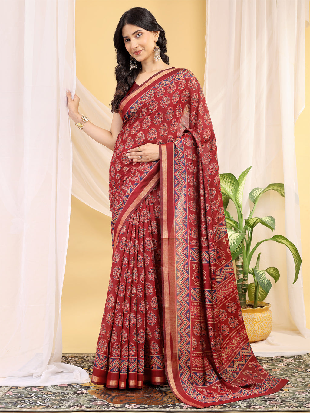 Chanderi Silk Artistic Motif Crimson Red Saree