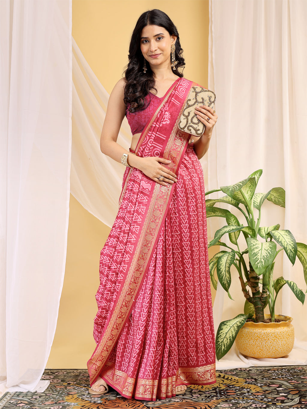 Cotton Blend Geometric Rose Pink Saree