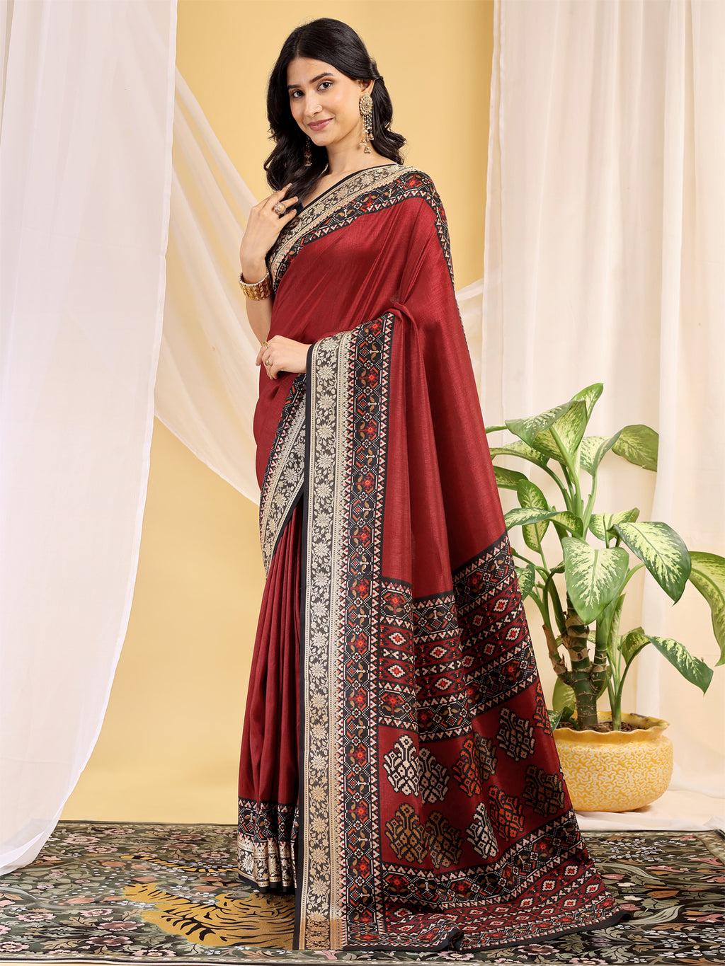 Cotton Blend Ethnic Motif Deep Maroon Red Saree