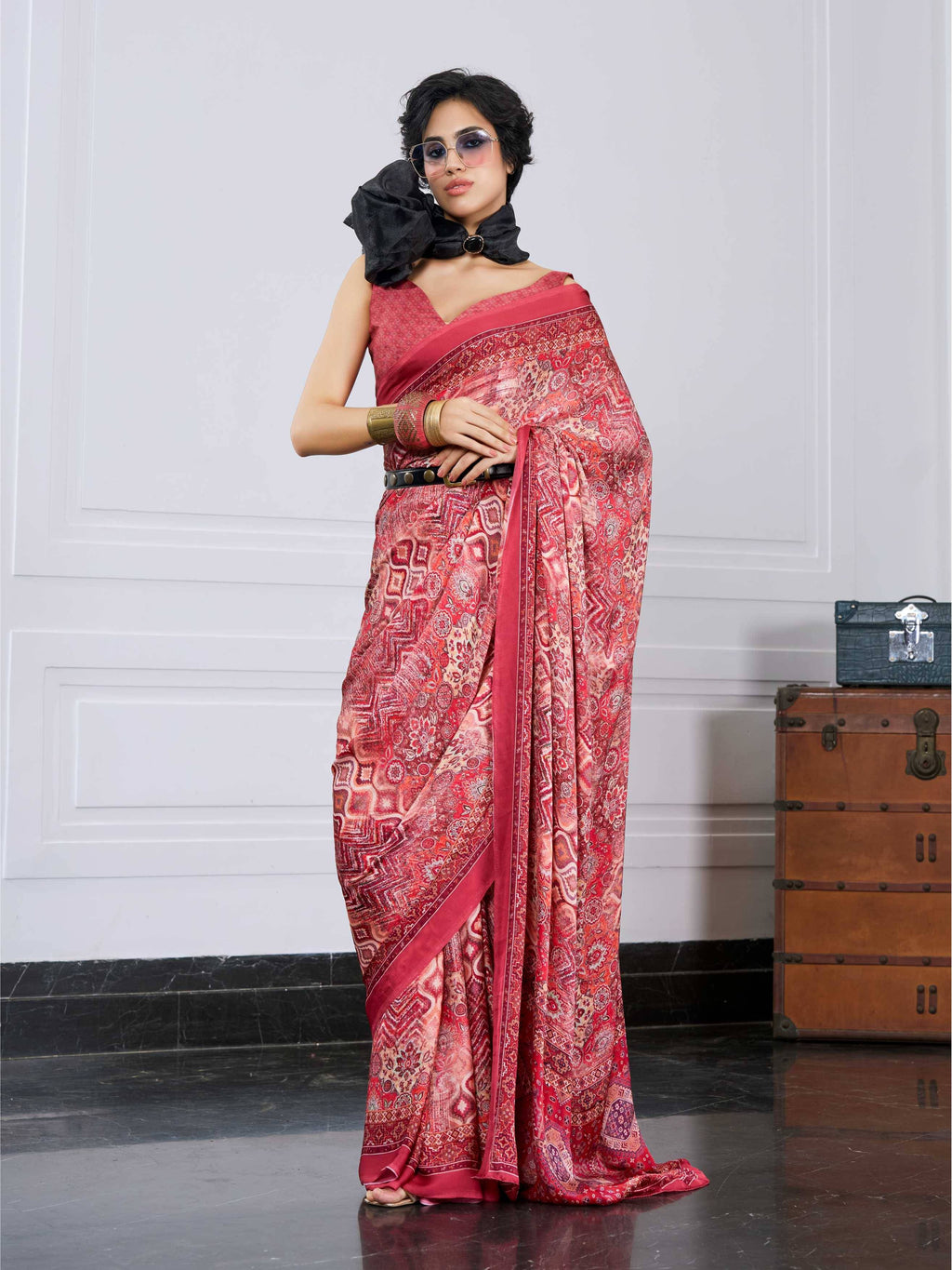 Rose Pink Artistic Motif Crepe Silk Saree