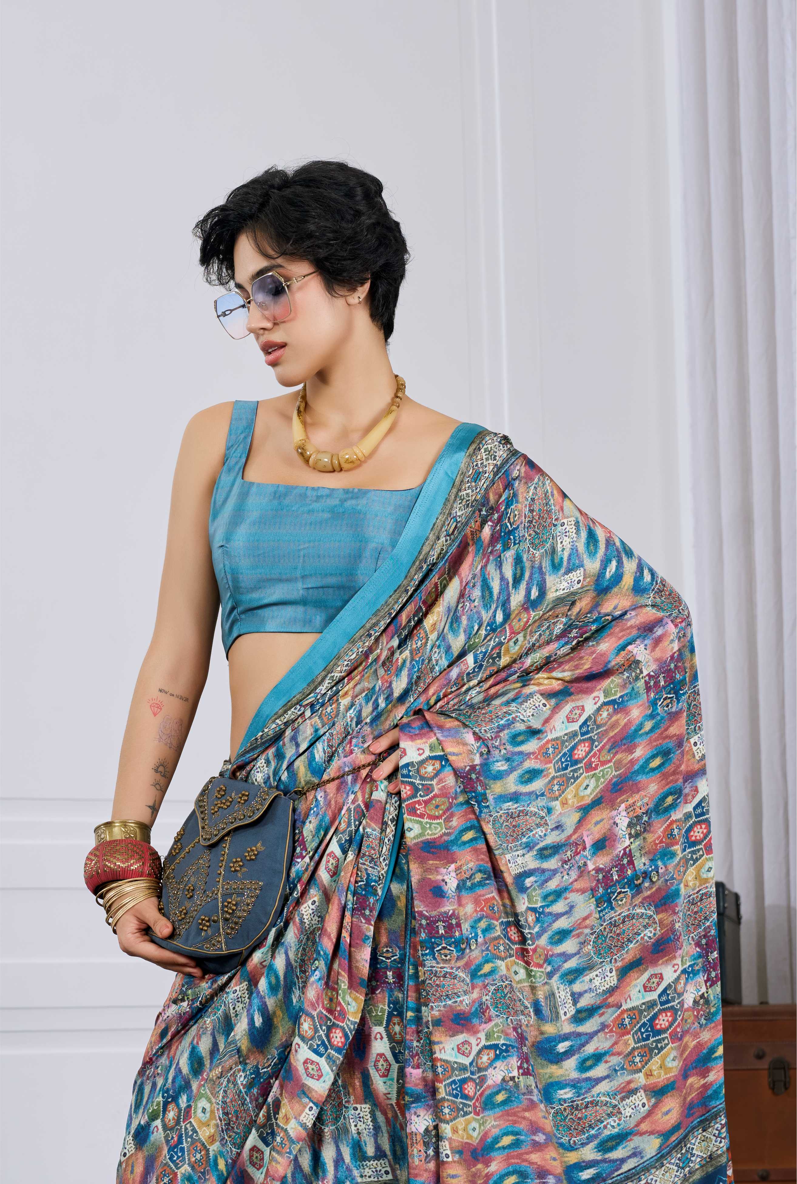 Crepe Artistic Motif Multicolor Blue Saree